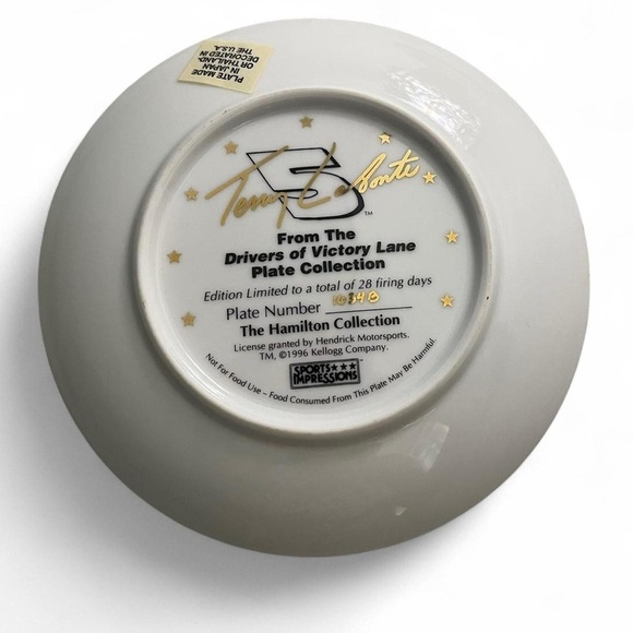 Knowles Terry Labonte Collector Plate - Red, Yellow, Green​​ - Picture 2 of 2